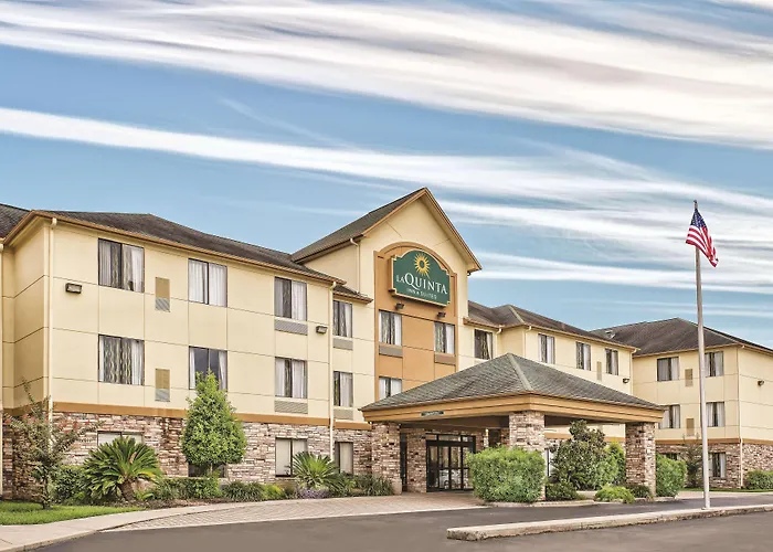 La Quinta Inn & Suites By Wyndham The Woodlands Spring