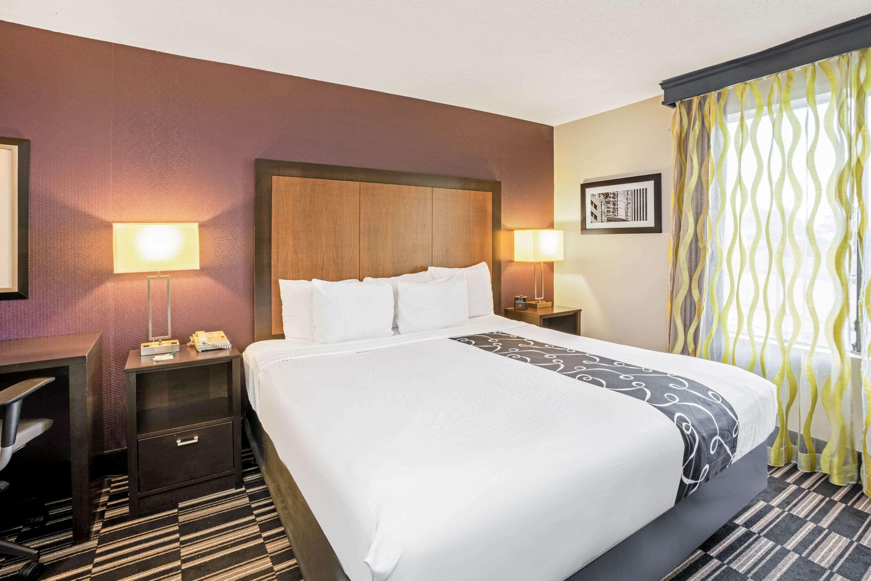 Hotel La Quinta & By Wyndham Spring The Woodlands