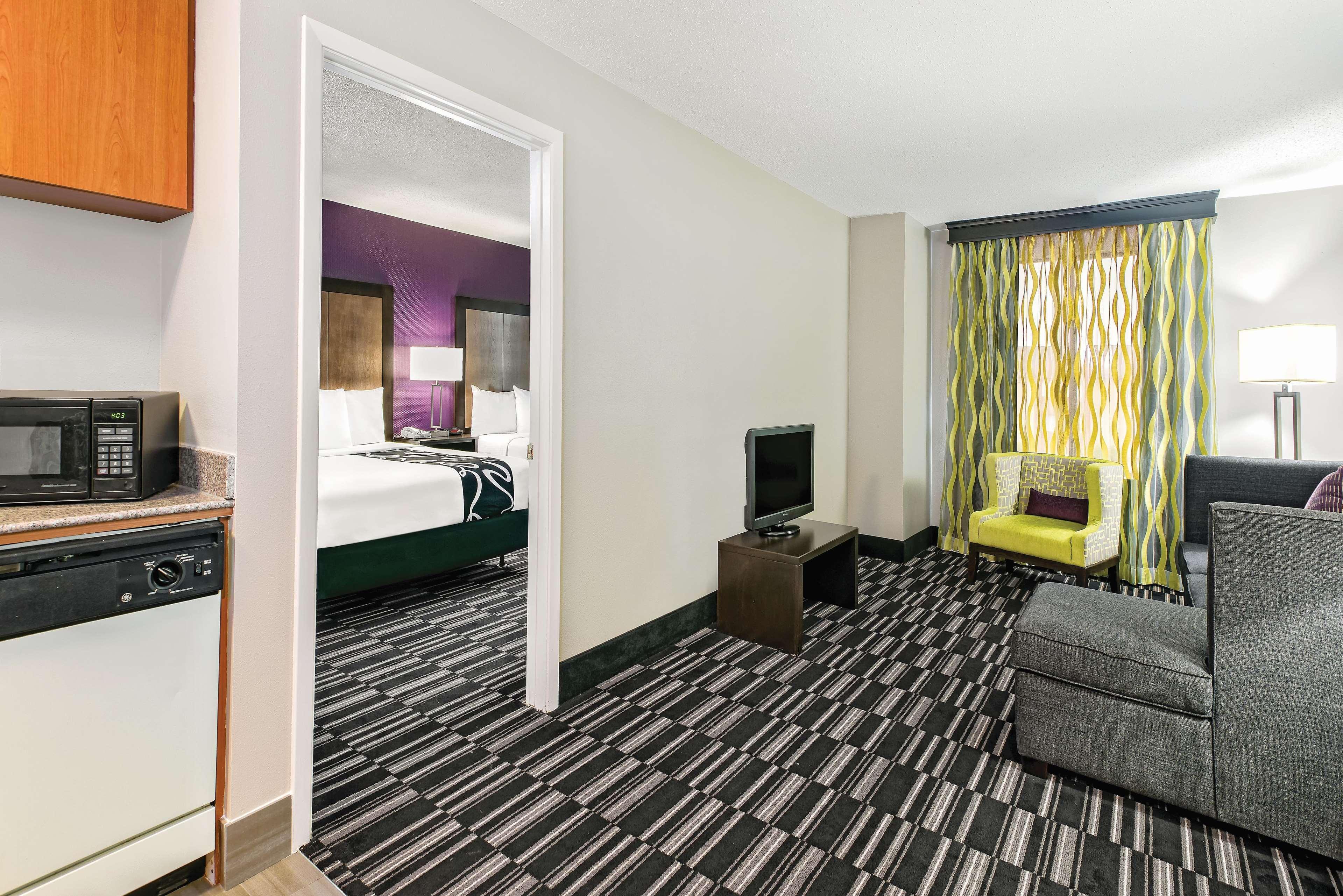 Hotel La Quinta & By Wyndham Spring The Woodlands