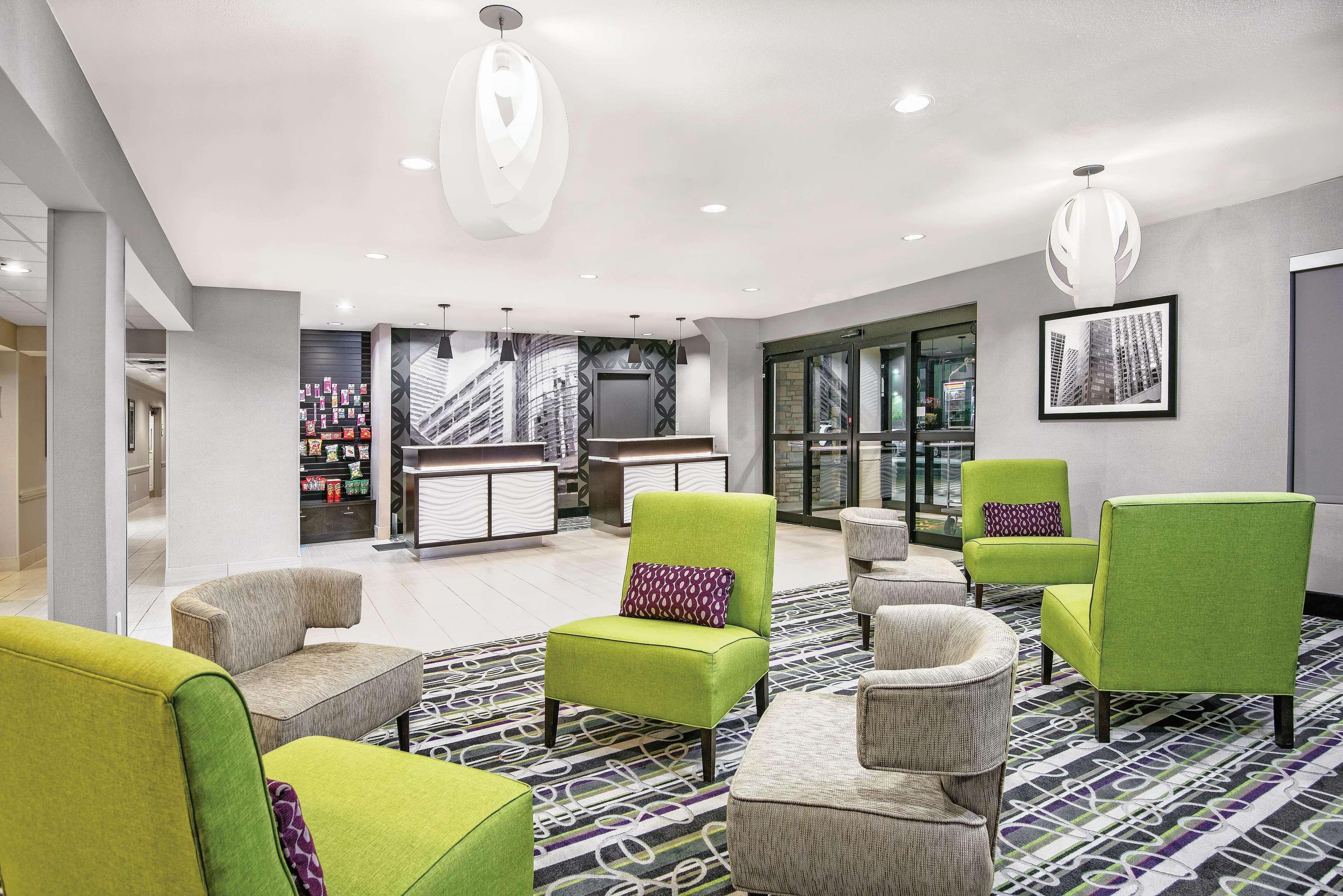 Hotel La Quinta & By Wyndham Spring